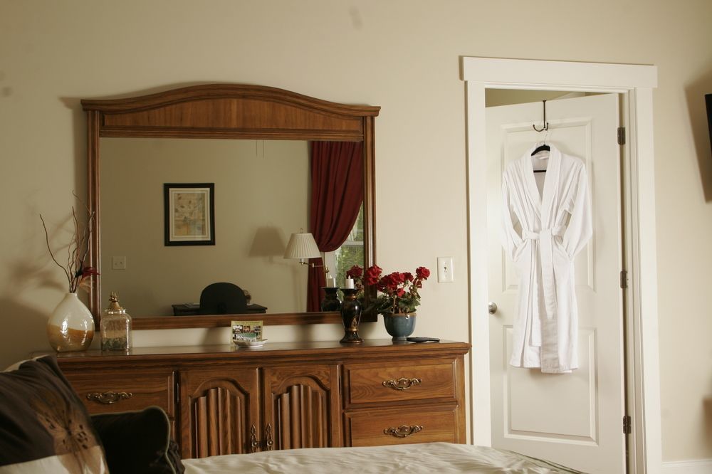 Seven Oaks Bed & Breakfast High Point Bagian luar foto